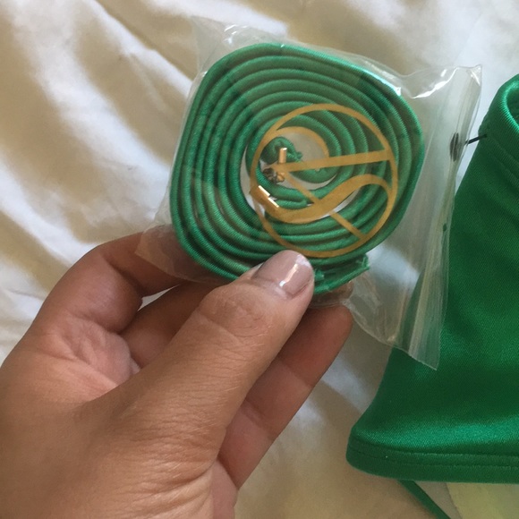 Strapless Victoria’s Secret bikini top - Picture 4 of 4